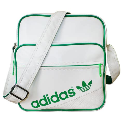 adidas tasche grün weiß gestreift|Taschen grün .